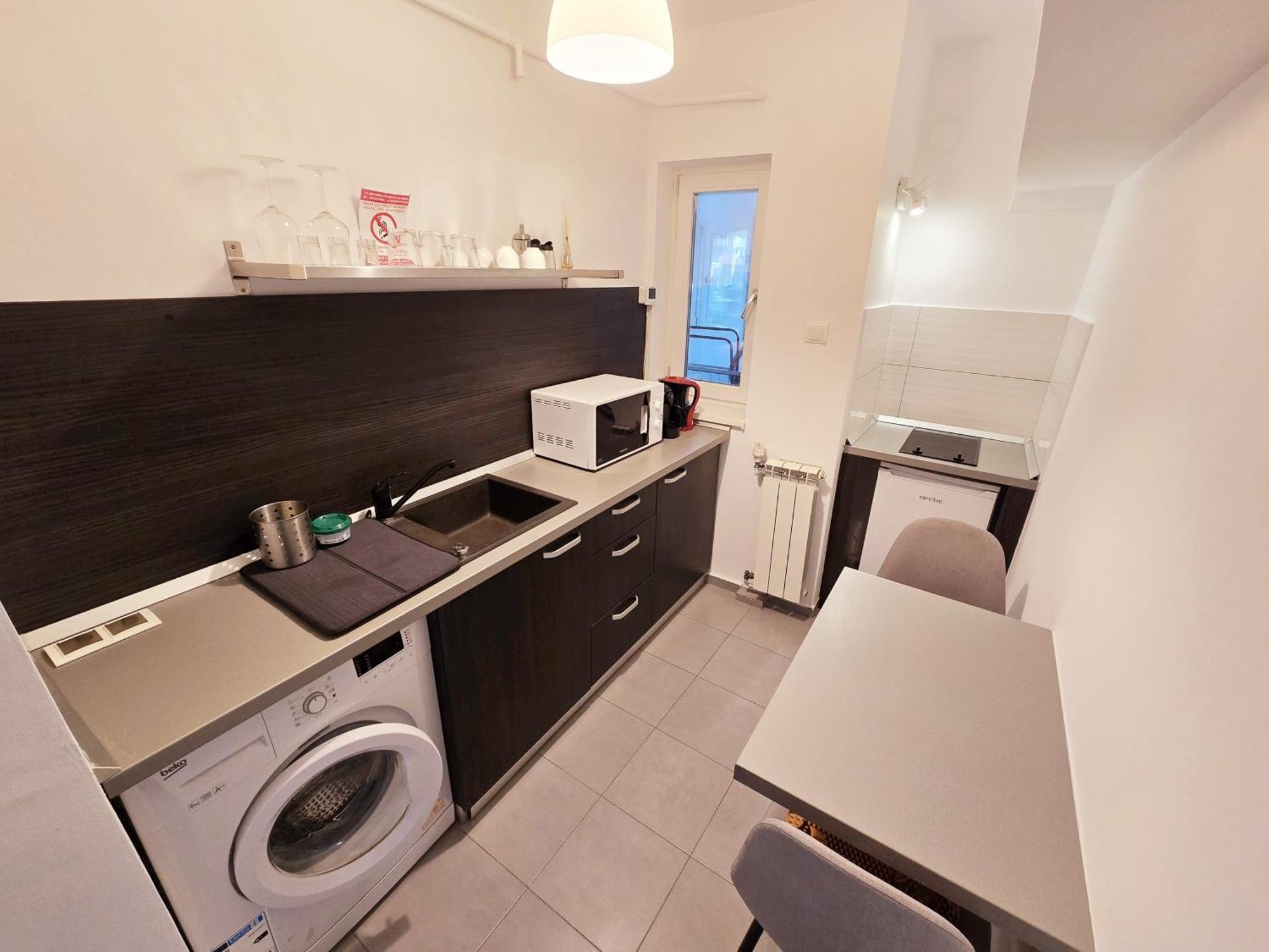 Marcos Apartments - Self Check-In Resita Bagian luar foto